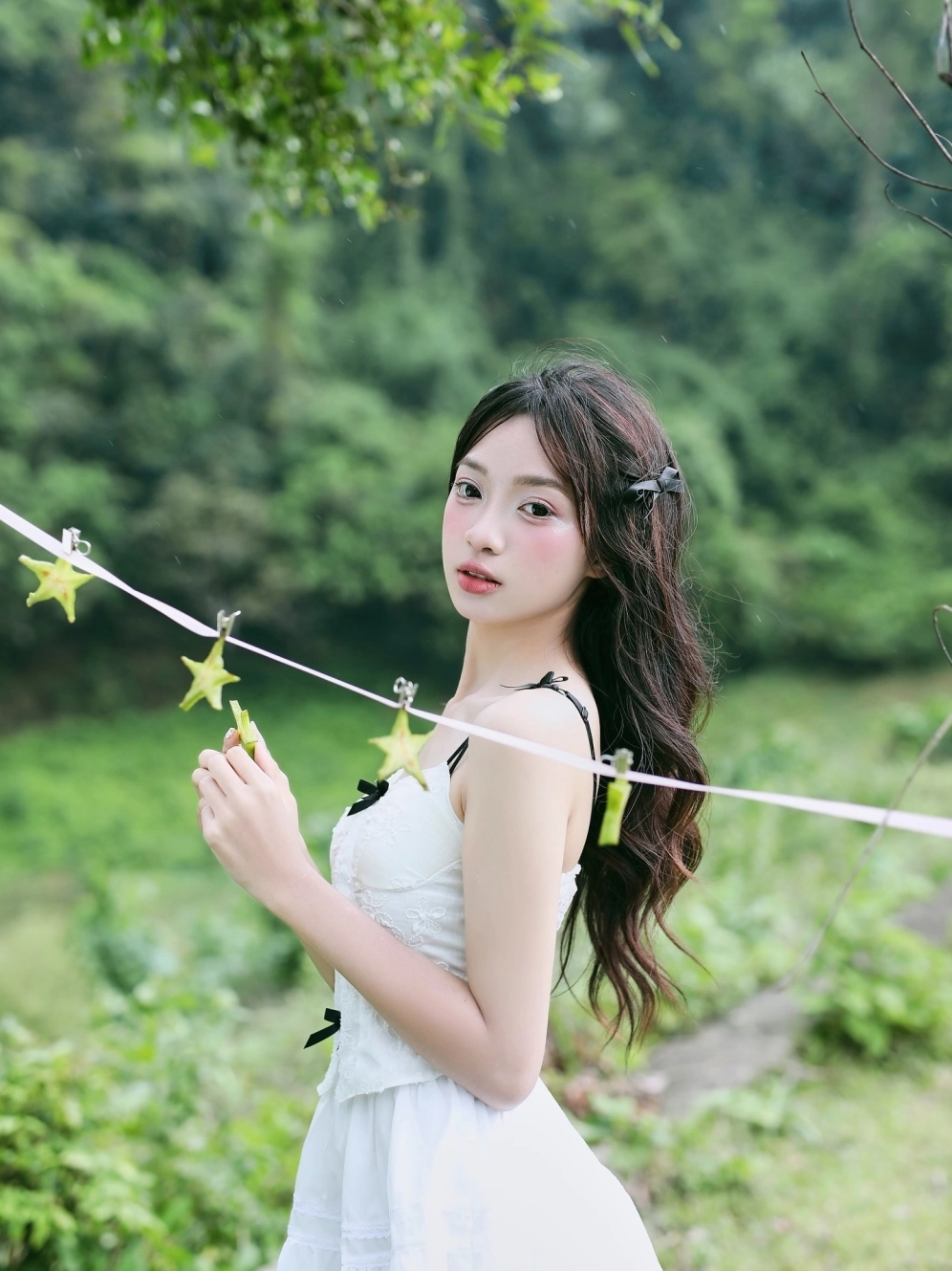 Ảnh gái cute dễ thương làm hình nền máy tính