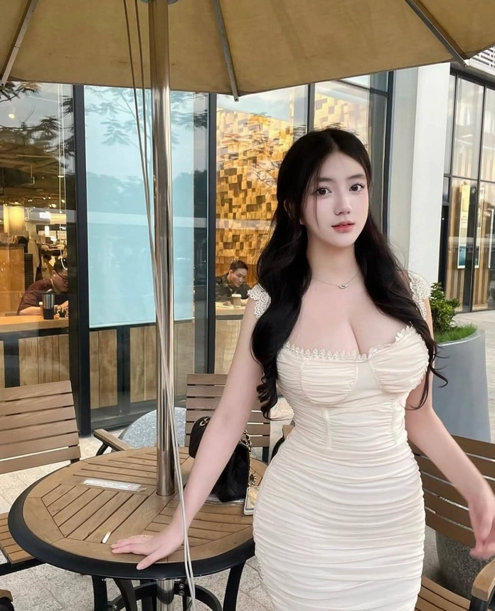 Background gái xinh TikTok Việt Nam cuốn hút với nụ cười rạng rỡ