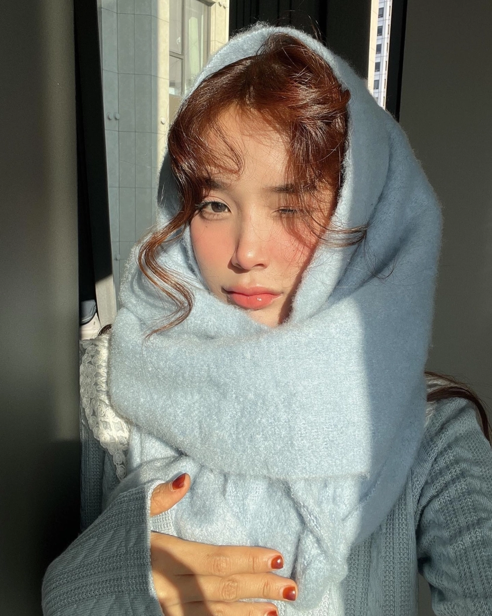 Gái cute học sinh trong bộ đồng phục thanh xuân