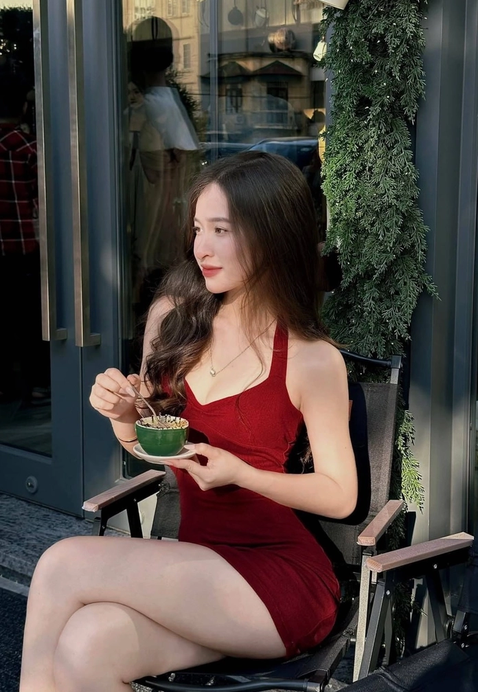 Wallpaper gái xinh TikTok khoe vẻ đẹp sexy nhẹ nhàng và tinh tế